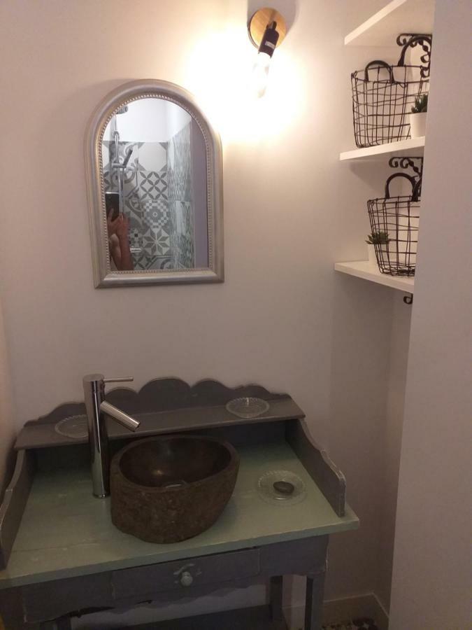 Appartement Au Coeur Du Perigord Villereal Bagian luar foto